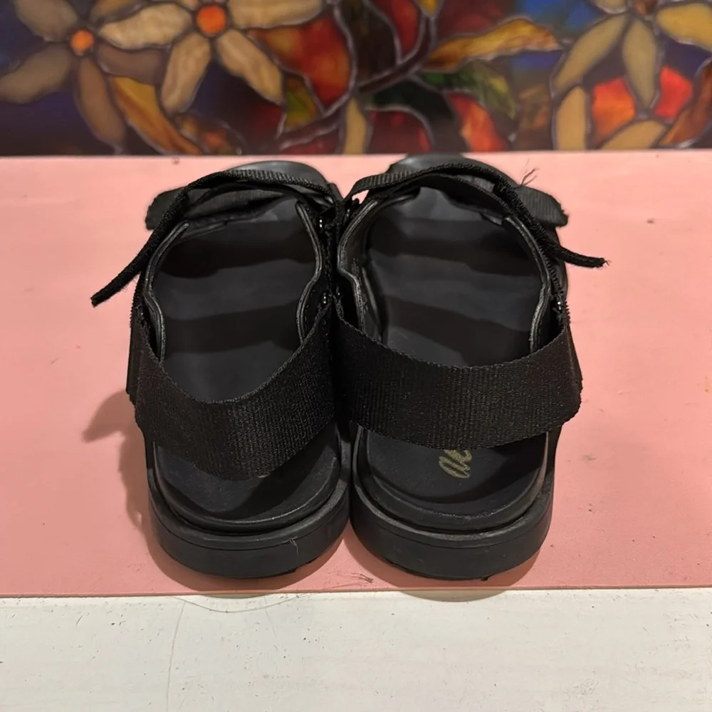 Aerie Black Women's Sandals - Picture 4 of 7